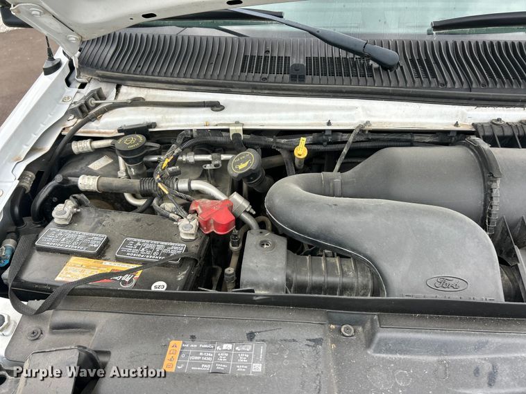 image for item FT6001 2018 Ford E450 Super Duty refrigerated delivery truck