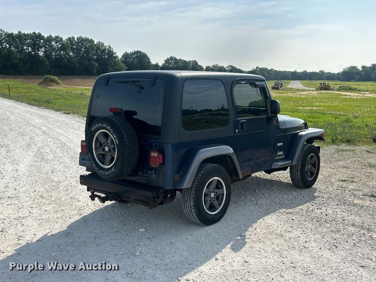 image for item FT6007 2004 Jeep Wrangler SUV