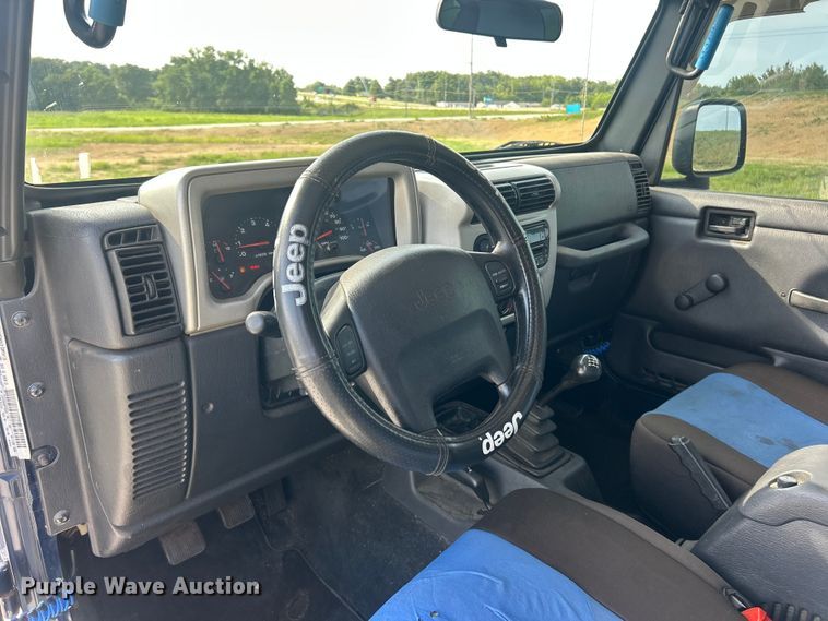 image for item FT6007 2004 Jeep Wrangler SUV