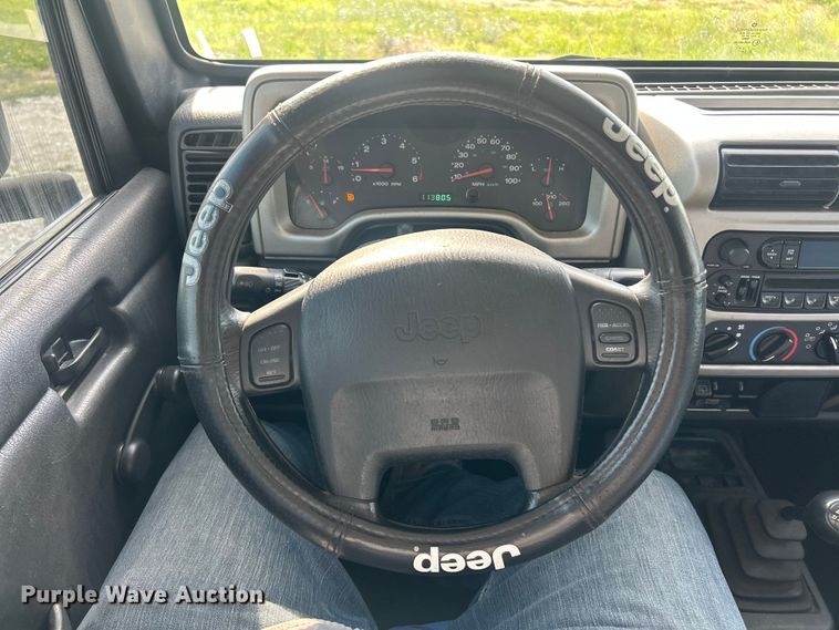 image for item FT6007 2004 Jeep Wrangler SUV