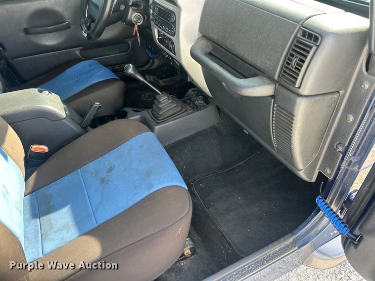 image for item FT6007 2004 Jeep Wrangler SUV