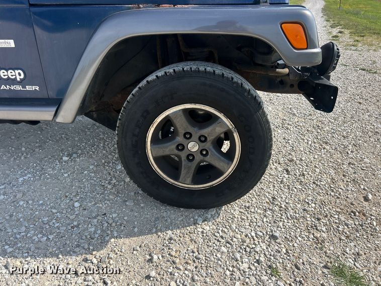 image for item FT6007 2004 Jeep Wrangler SUV