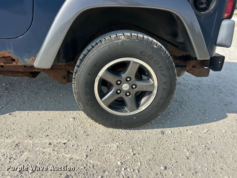 image for item FT6007 2004 Jeep Wrangler SUV