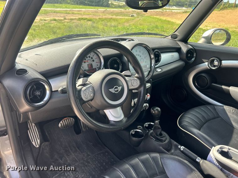 image for item FT6008 2009 Mini Cooper S 