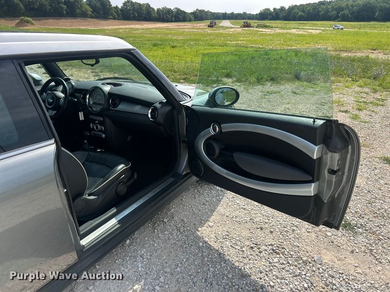 image for item FT6008 2009 Mini Cooper S 
