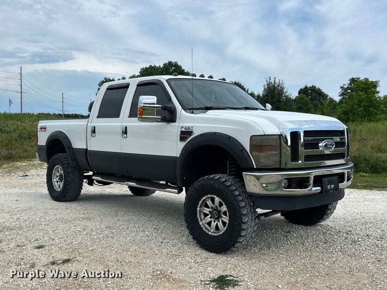 image for item FT6009 2008 Ford F250 Super Duty  XLT Crew Cab pickup truck