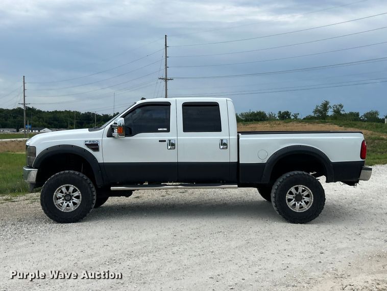 image for item FT6009 2008 Ford F250 Super Duty  XLT Crew Cab pickup truck