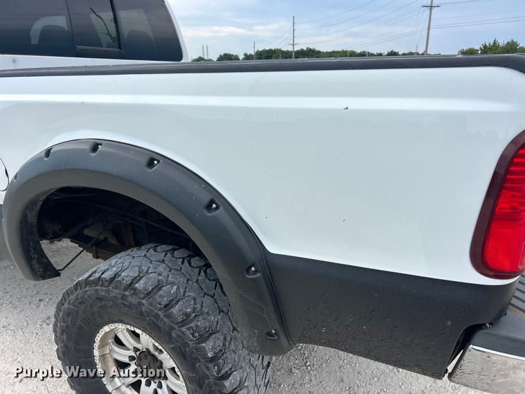 image for item FT6009 2008 Ford F250 Super Duty  XLT Crew Cab pickup truck