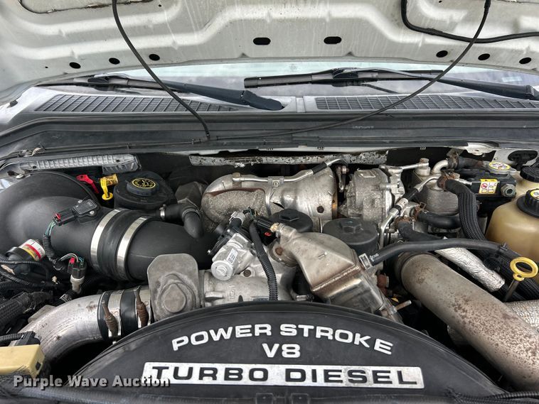 image for item FT6009 2008 Ford F250 Super Duty  XLT Crew Cab pickup truck