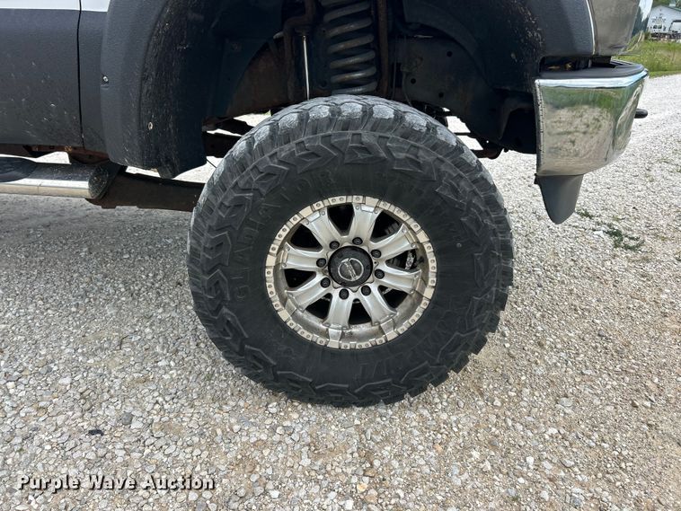image for item FT6009 2008 Ford F250 Super Duty  XLT Crew Cab pickup truck