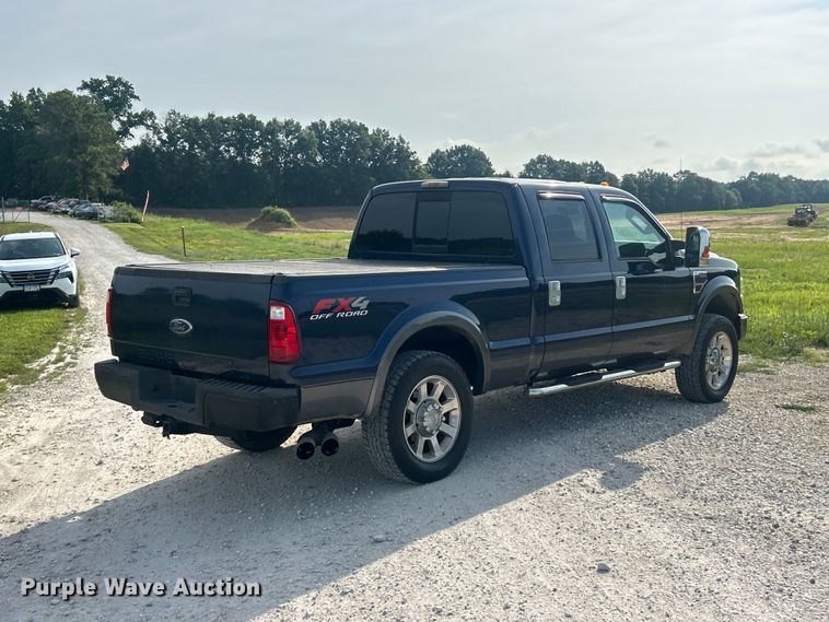 image for item FT6010 2008 Ford F250 Super Duty Crew Cab pickup truck