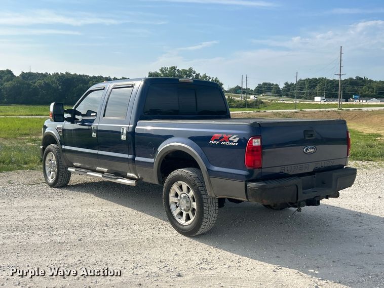image for item FT6010 2008 Ford F250 Super Duty Crew Cab pickup truck