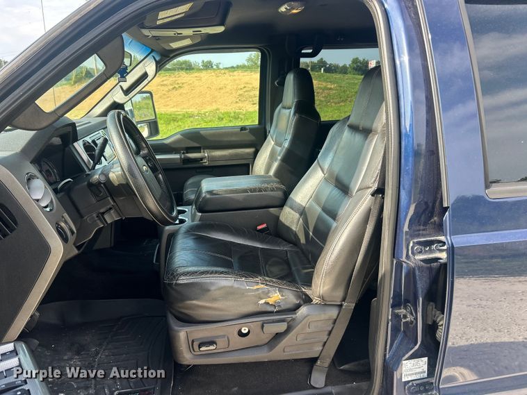 image for item FT6010 2008 Ford F250 Super Duty Crew Cab pickup truck