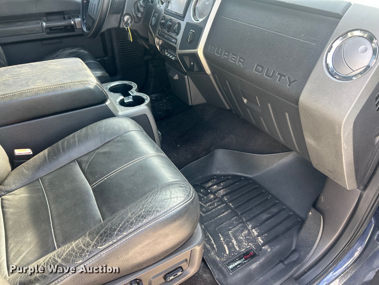 image for item FT6010 2008 Ford F250 Super Duty Crew Cab pickup truck