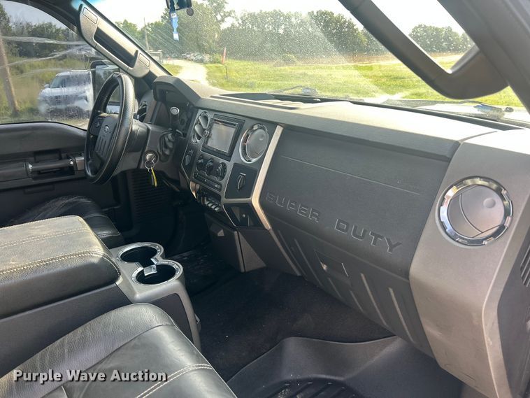 image for item FT6010 2008 Ford F250 Super Duty Crew Cab pickup truck