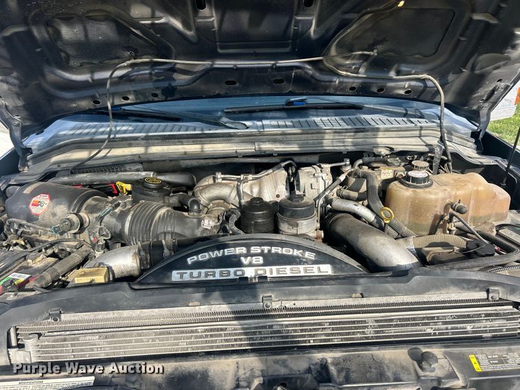 image for item FT6010 2008 Ford F250 Super Duty Crew Cab pickup truck