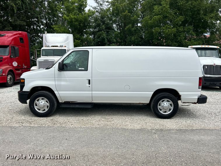 image for item FT6013 2011 Ford E250 van