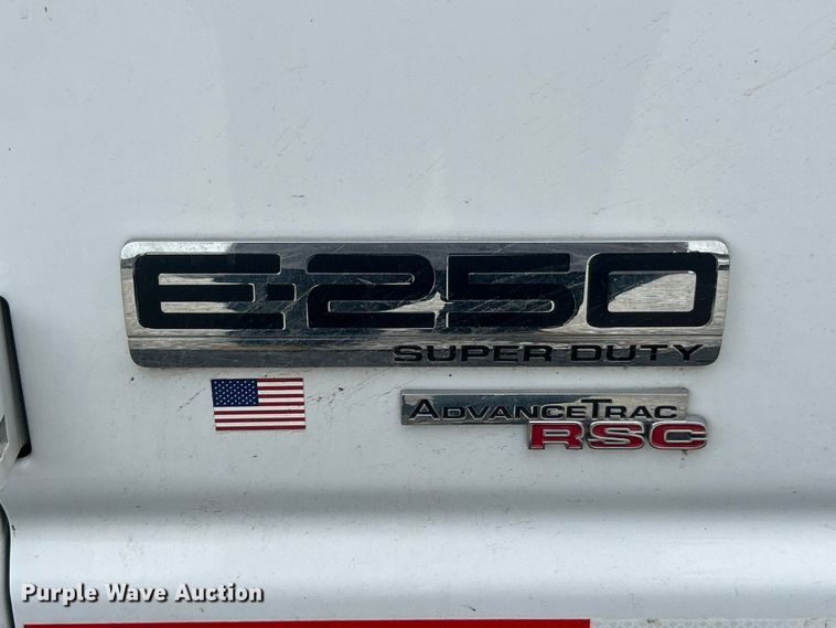 image for item FT6013 2011 Ford E250 van