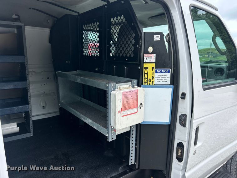image for item FT6013 2011 Ford E250 van