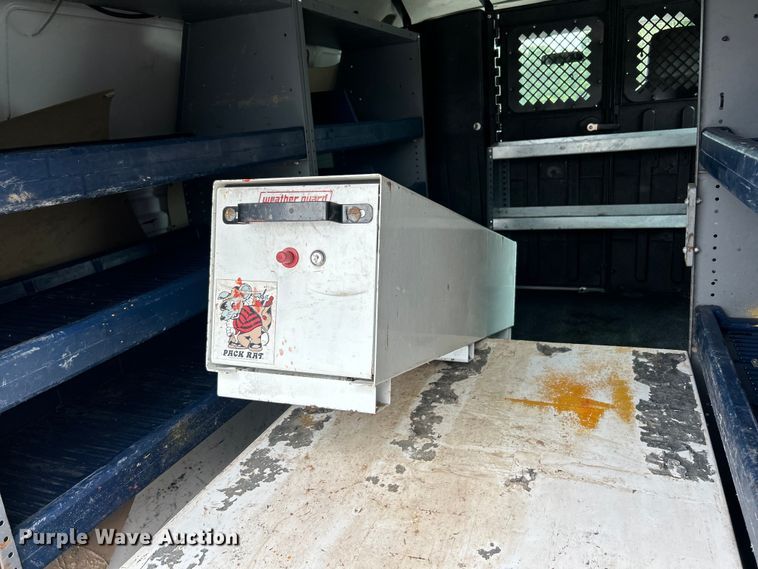 image for item FT6013 2011 Ford E250 van