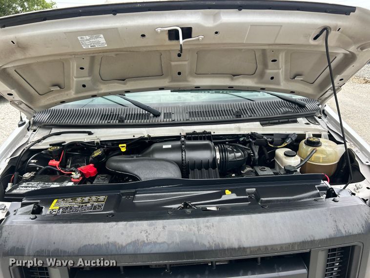 image for item FT6013 2011 Ford E250 van