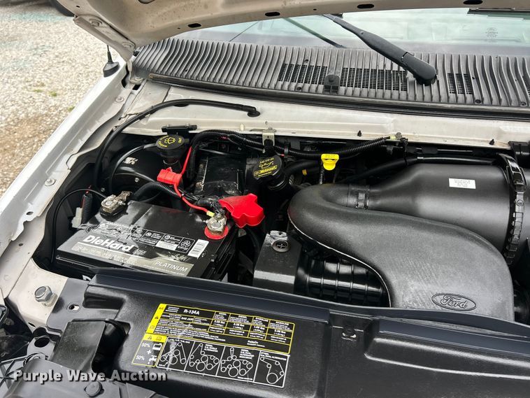 image for item FT6013 2011 Ford E250 van