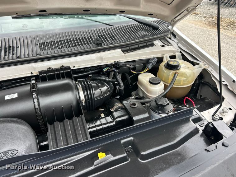 image for item FT6013 2011 Ford E250 van