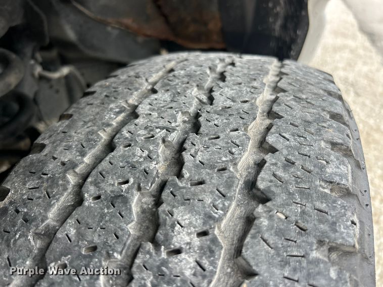 image for item FT6013 2011 Ford E250 van