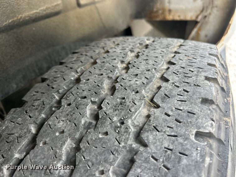 image for item FT6013 2011 Ford E250 van