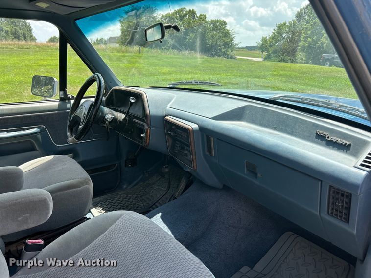 image for item FT6072 1988 Ford F150 XLT Lariat pickup truck
