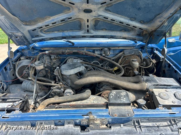 image for item FT6072 1988 Ford F150 XLT Lariat pickup truck