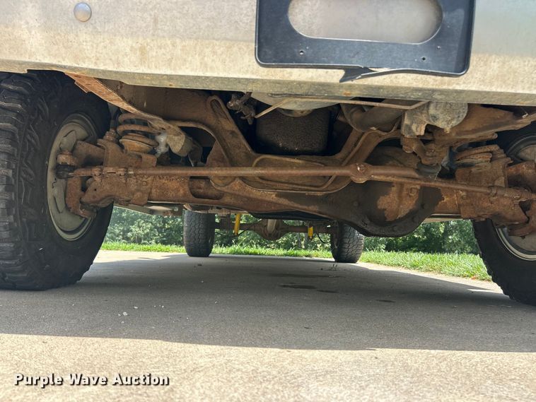 image for item FT6072 1988 Ford F150 XLT Lariat pickup truck