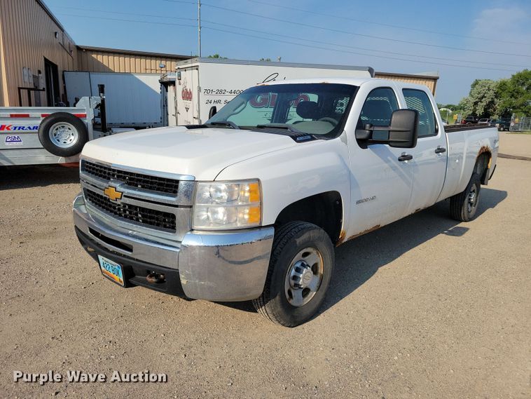 2010 Chevrolet 2500HD Crew Cab pickup truck