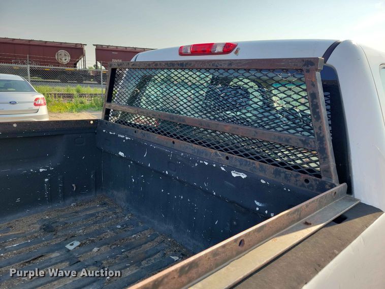 image for item FU0012 2010 Chevrolet 2500HD Crew Cab pickup truck