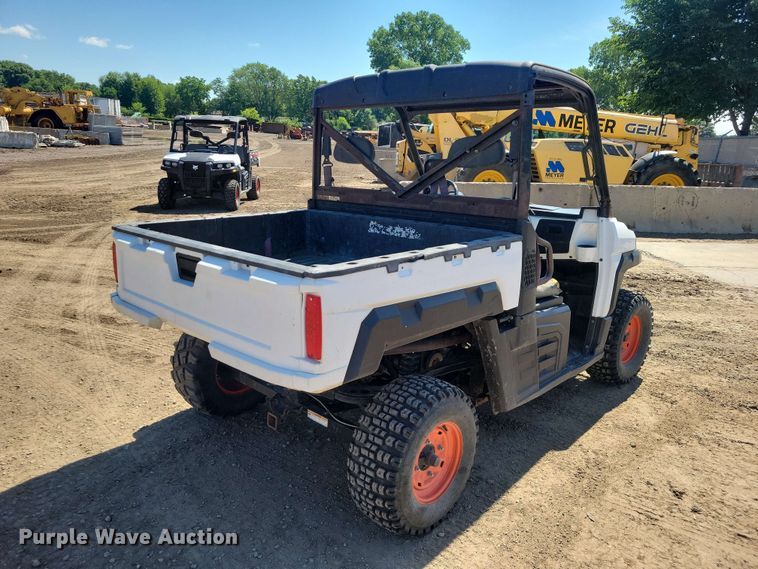image for item FU0015 Bobcat 3400 utility vehicle