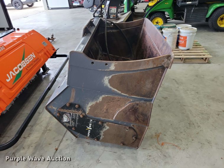 image for item FU0017 Viper Metal VPH2-1500 skid steer screen bucket