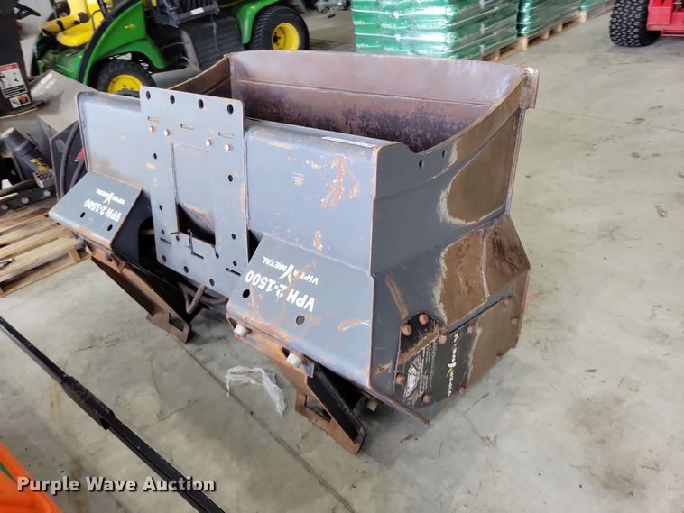 image for item FU0017 Viper Metal VPH2-1500 skid steer screen bucket