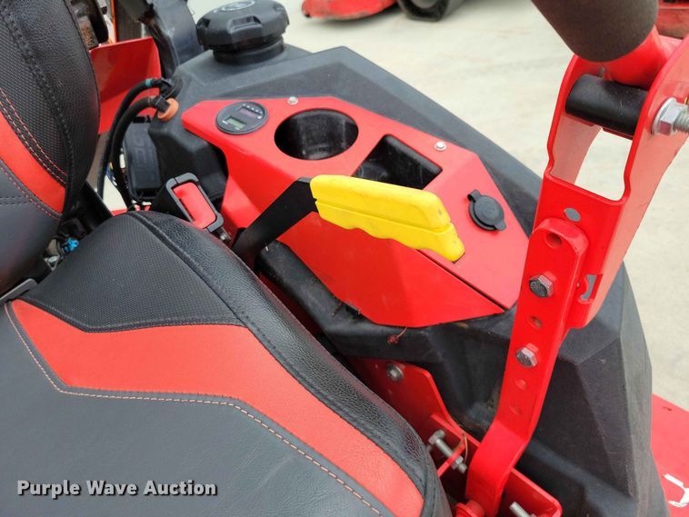 image for item FU0020 Gravely Pro Turn 660 ZTR lawn mower