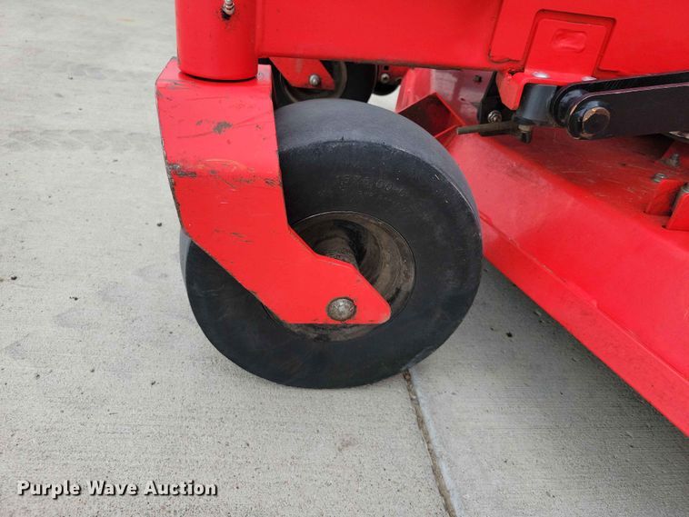 image for item FU0020 Gravely Pro Turn 660 ZTR lawn mower