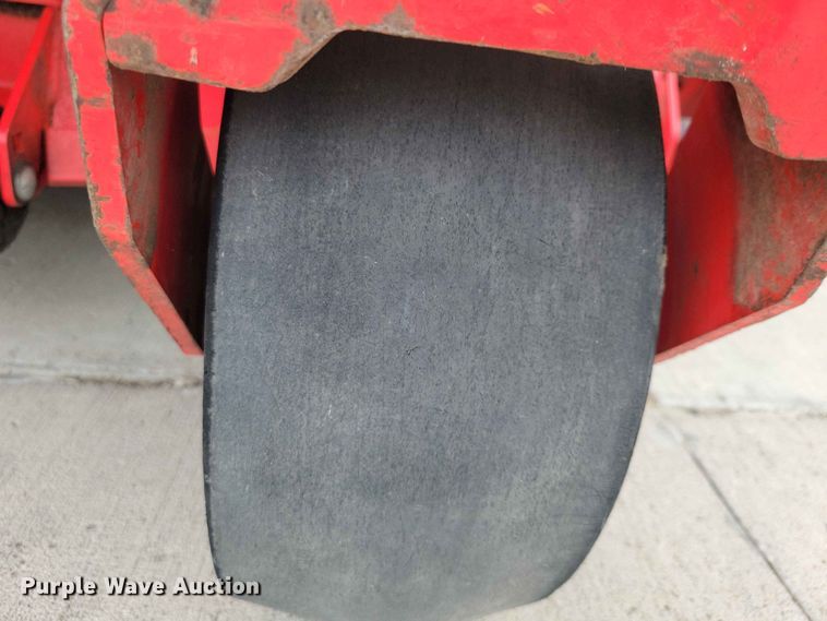 image for item FU0020 Gravely Pro Turn 660 ZTR lawn mower