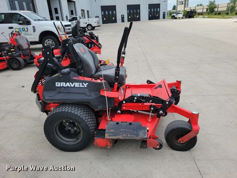 image for item FU0021 Gravely Pro turn 260 ZTR lawn mower