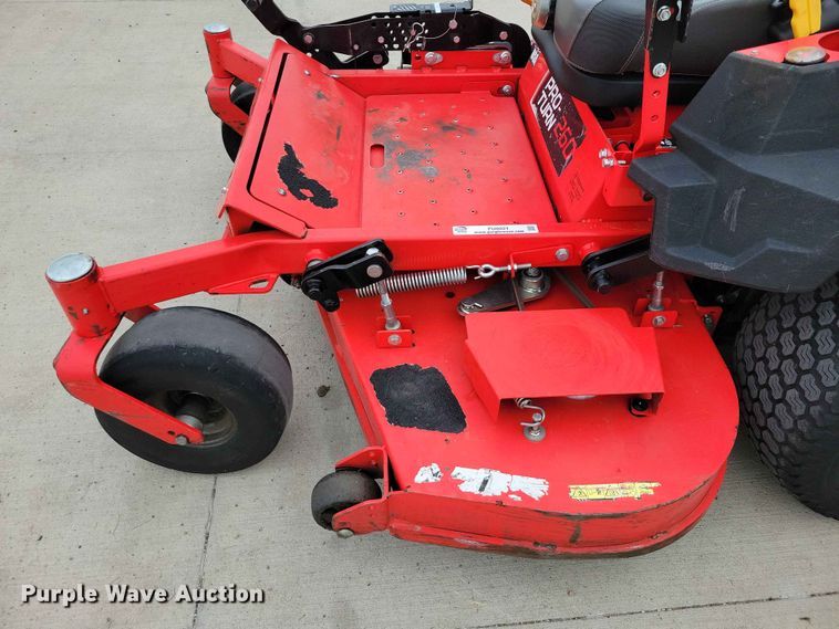 image for item FU0021 Gravely Pro turn 260 ZTR lawn mower