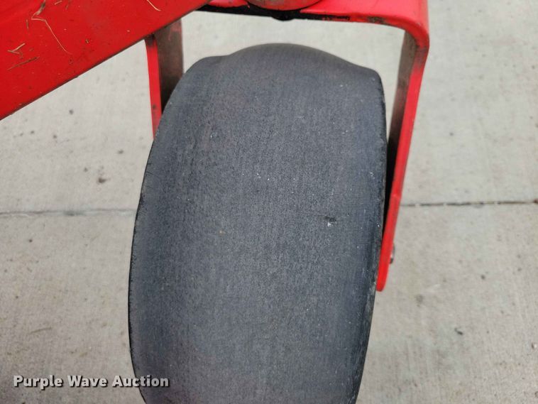 image for item FU0021 Gravely Pro turn 260 ZTR lawn mower