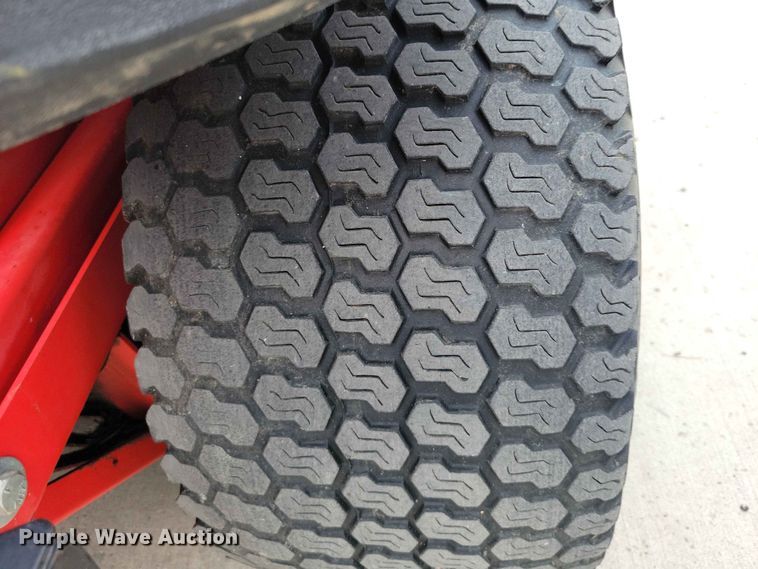 image for item FU0021 Gravely Pro turn 260 ZTR lawn mower