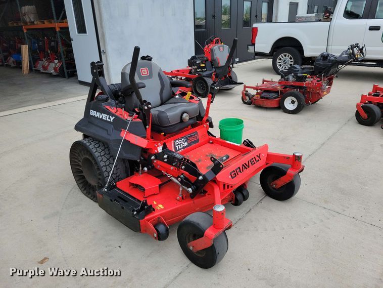 image for item FU0022 Gravely Pro turn 260 ZTR lawn mower