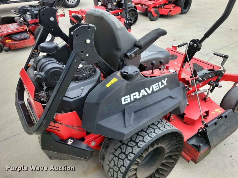 image for item FU0022 Gravely Pro turn 260 ZTR lawn mower