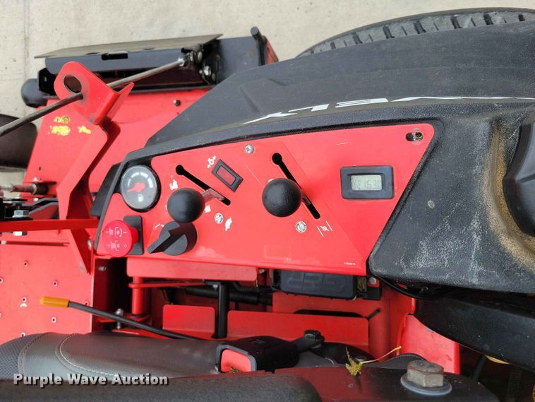 image for item FU0022 Gravely Pro turn 260 ZTR lawn mower