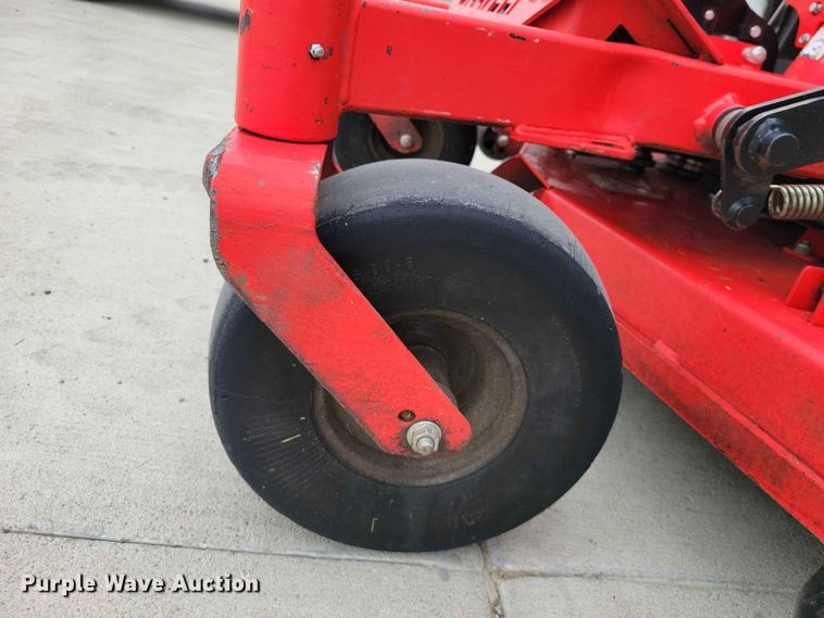 image for item FU0022 Gravely Pro turn 260 ZTR lawn mower