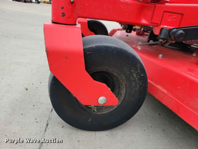 image for item FU0023 Gravely Pro Turn 672 ZTR lawn mower