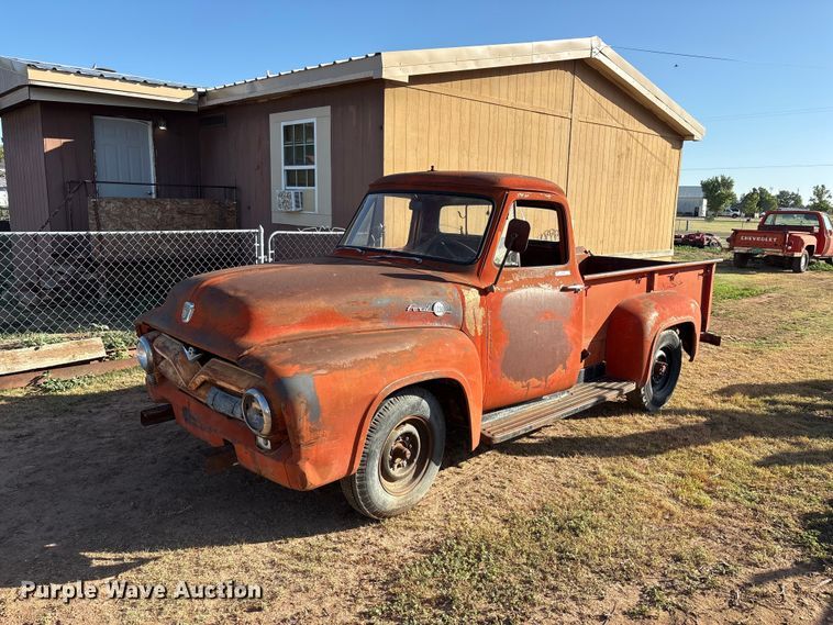 1955 Ford F250 pickup truck